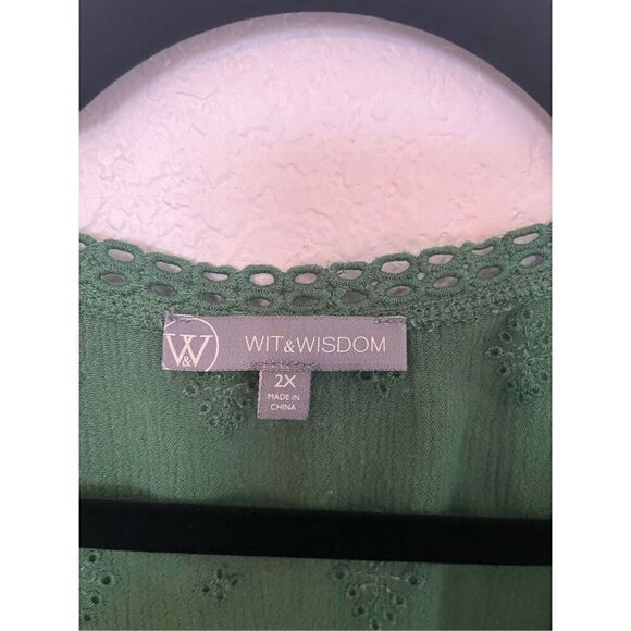 Wit & Wisdom 1/2 Sleeve Embroidered Eyelet Blouse - Picture 3 of 5